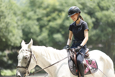 瀬野川乗馬クラブについて